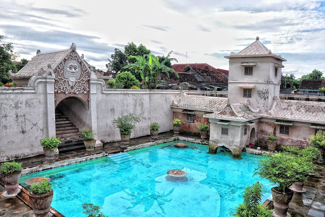 La Javanaise Home Stay Malioboro Джокьякарта Экстерьер фото