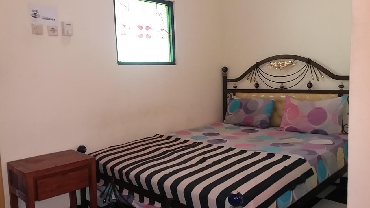 La Javanaise Home Stay Malioboro Джокьякарта Экстерьер фото