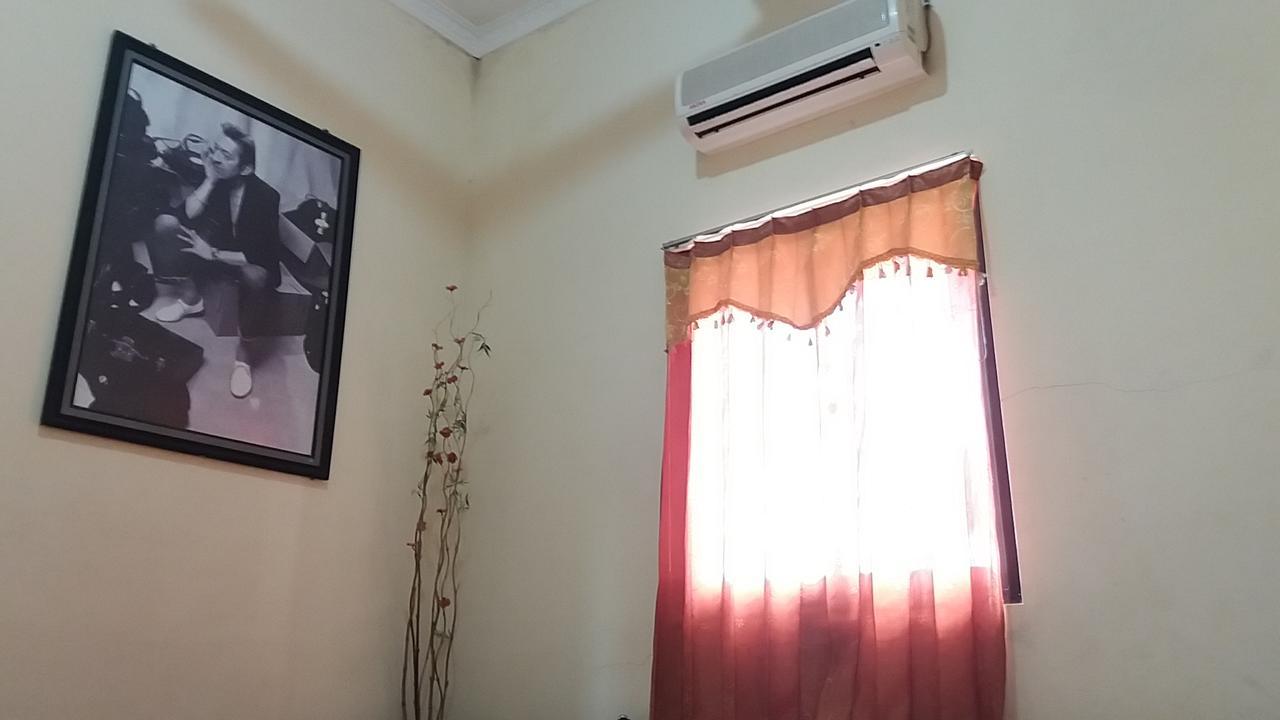 La Javanaise Home Stay Malioboro Джокьякарта Экстерьер фото