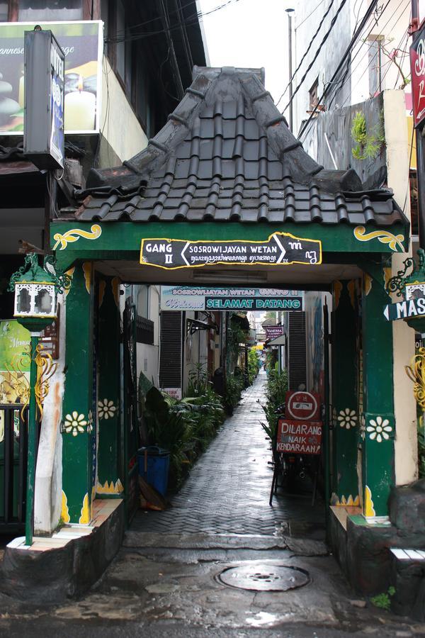 La Javanaise Home Stay Malioboro Джокьякарта Экстерьер фото