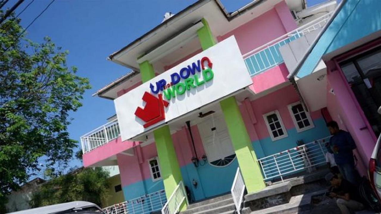 La Javanaise Home Stay Malioboro Джокьякарта Экстерьер фото