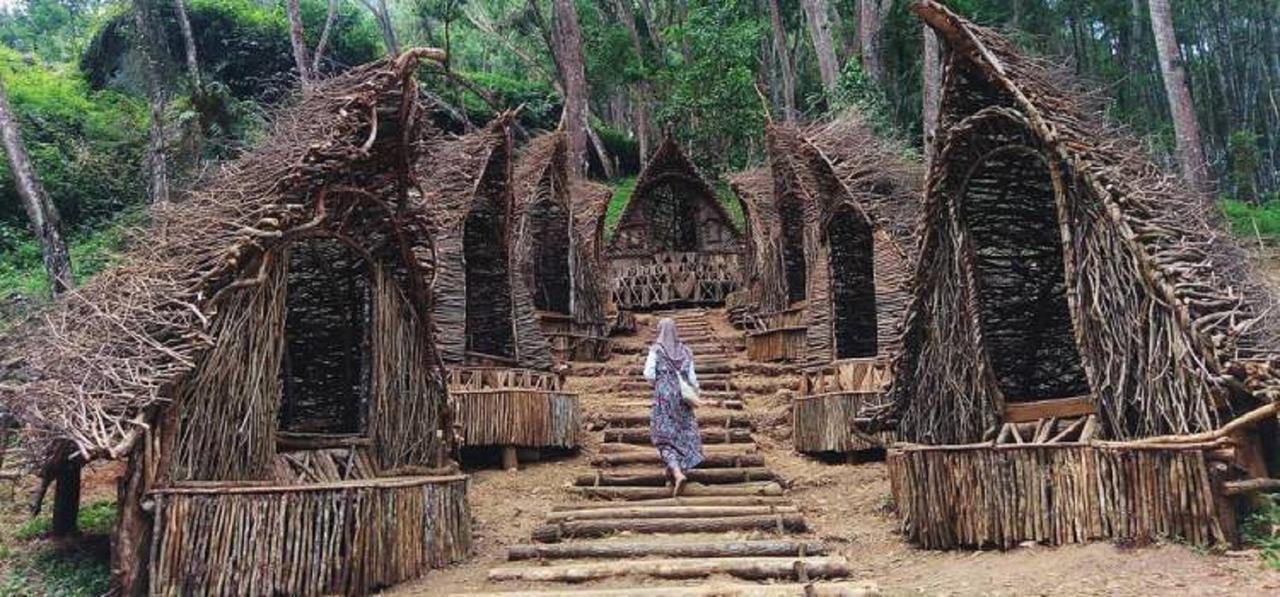 La Javanaise Home Stay Malioboro Джокьякарта Экстерьер фото