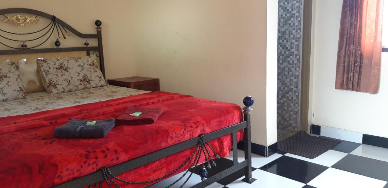La Javanaise Home Stay Malioboro Джокьякарта Экстерьер фото